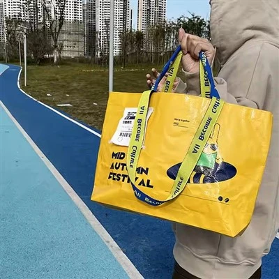Laminoitu kudottu ostoskassi